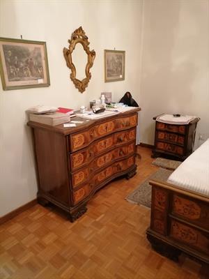 Camera da letto matrimoniale classica