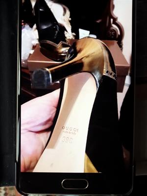 Scarpe con tacco