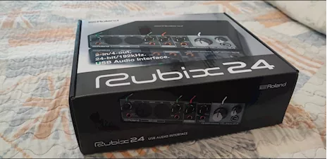 Roland Rubix24 (scheda audio)