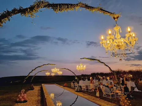 Illuminazione decorazione organizzazione di matrimoni