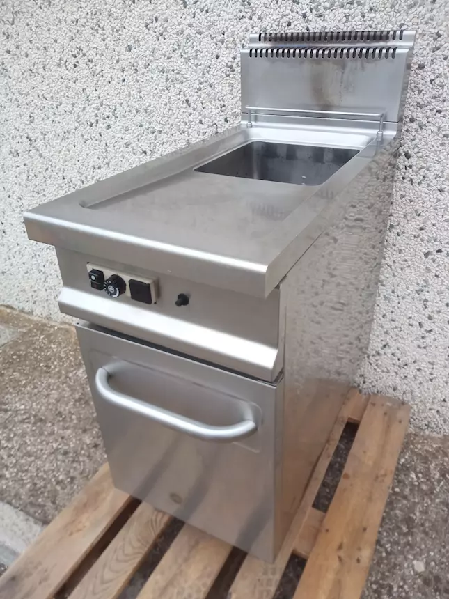 Friggitrice professionale a gas 35 L Elframo 24 kw, in buone condizioni