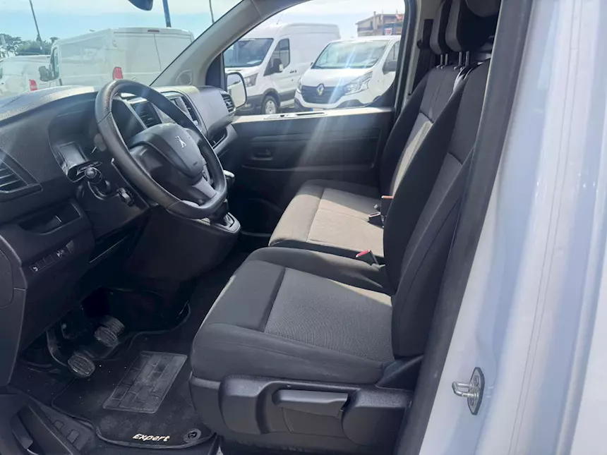Foto 7Peugeot Expert 1.5 HDI 120 CV E6D-I 2023 Km 88000 Euro 6, modello passo