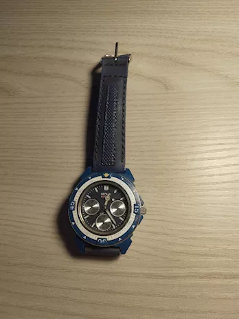 orologio marca Sector con cinturino