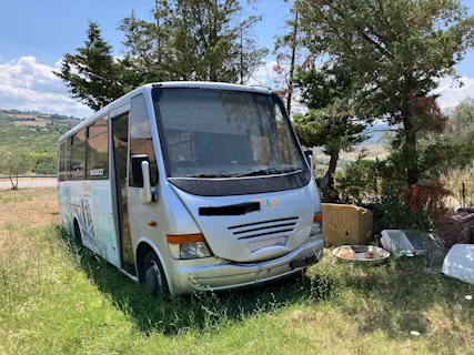 Mercedes benz 818