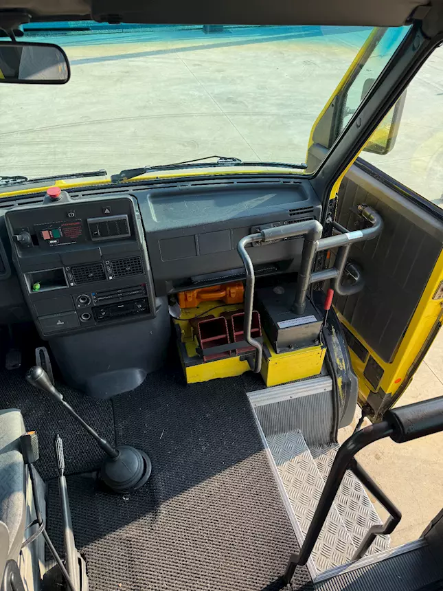 Foto 11Iveco Daily Scuolabus Anno 2002 Km 270000 Euro 2
