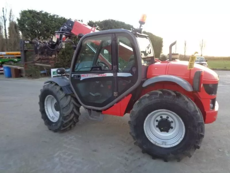 Foto 52011 Manitou MLT627