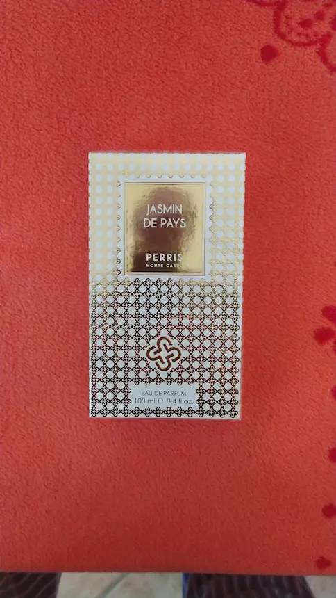 Profumo donna, marca Perris, mai usato