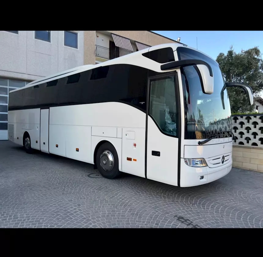 Tourismo 15 RHD Euro VI Marca Mercedes Anno 2015 Km 497000, cambio: automatico