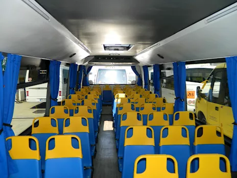 Scuolabus Euro 6 da 40 a 54 pax Iveco, cambio automatico - Anteprima 7