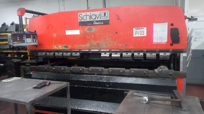Pressa piegatrice idraulica Schiavi Amada da 80X3000, marca Schiavi mod