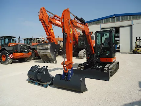 Miniescavatore Hitachi ZX48U-6