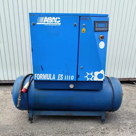 Compressore rotativo a vite con essiccatore ABAC
