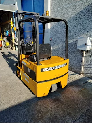 CARRELLO ELEVATORE MULETTO CATERPILLAR CAT F30 - Foto 2