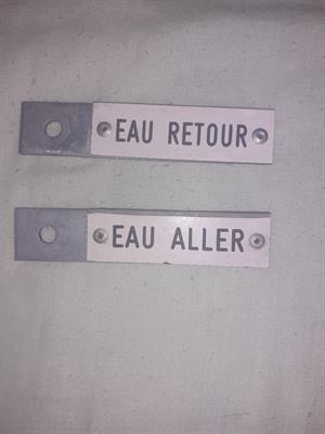 2 Targhe / Targhette d'epoca in metallo Eau Retour Eau Aller