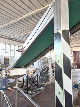 Nastro inclinato per produzione usato, marca Bonfiglioli, mod. BN71B4 - Foto 4