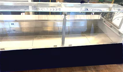 Forno tavoli sedie sgabelli vetrina refrigerante