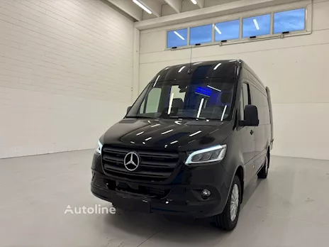 Mercedes-Benz Sprinter 319