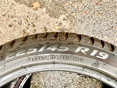 Gomme usate Pirelli Sottozero 3
