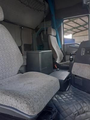 Iveco Eurostar 240E420 scarrabile Anno 1998, cambio manuale - Foto 4