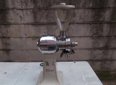 Vecchia macina caffe victoria arduino 1930-40vintage