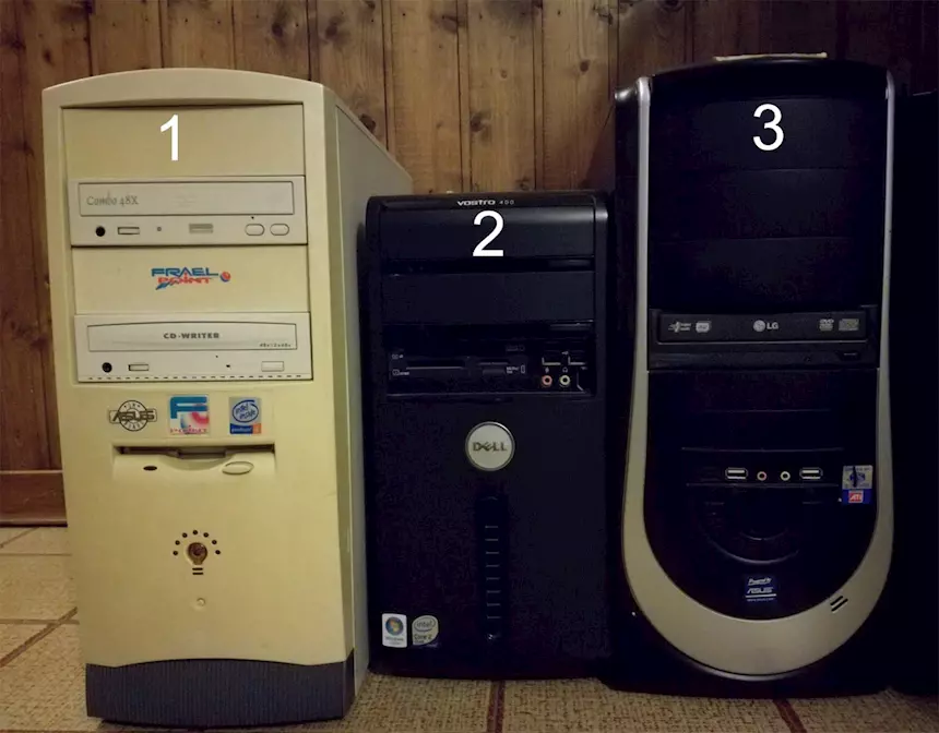 Computer desktop vecchi ma funzionanti