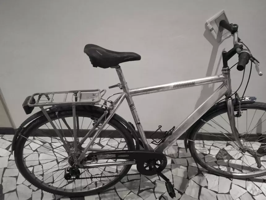 Bici mod. 28 in alluminio con 6 rapporti perfetta