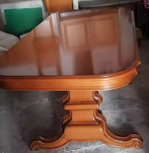 Tavolo legno lucido