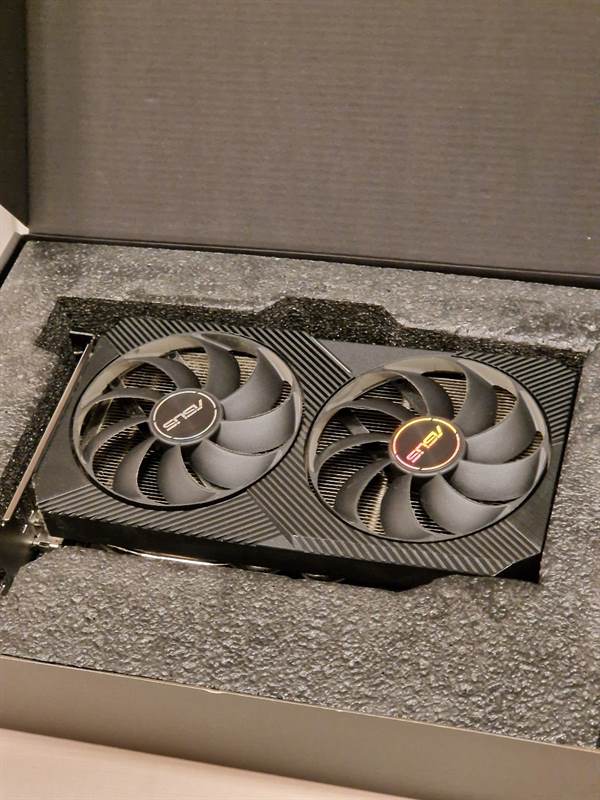Foto 5Asus Dual NVIDIA GeForce RTX 3060 12GB GDDR6