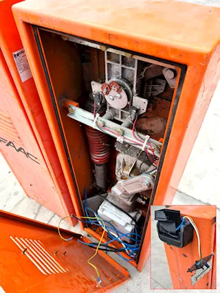 4 barriere automatiche usate, marca FAAC mod - Foto 2