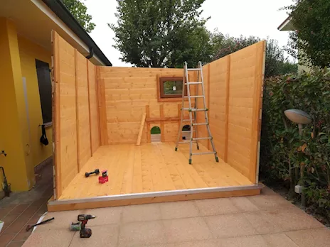 MONTAGGIO STRUTTURE DA GIARDINO