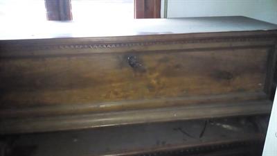 Cassa panca in legno antico