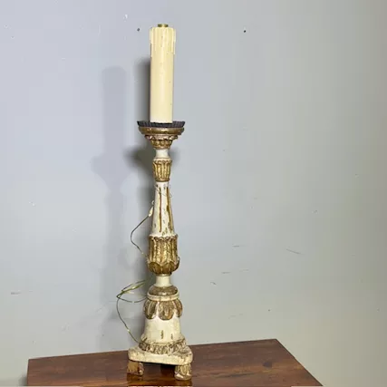 Antico Candelabro