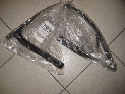 50513384 Guarnizione porta anteriore destra Alfa Romeo 159