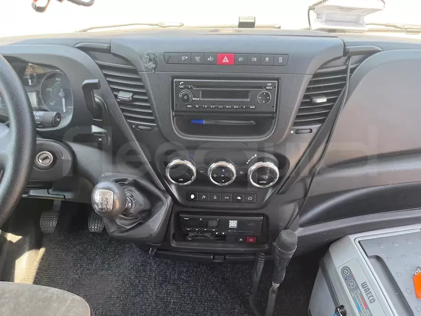 Foto 4Iveco Daily, 2016, 21 posti, Euro 6 Km 303876, cambio: manuale