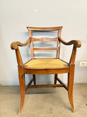 Antica poltrona in noce fine '700