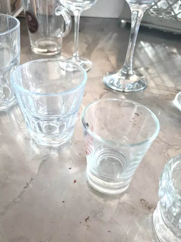 Bicchieri e calici per vino e liquori usati - Foto 2