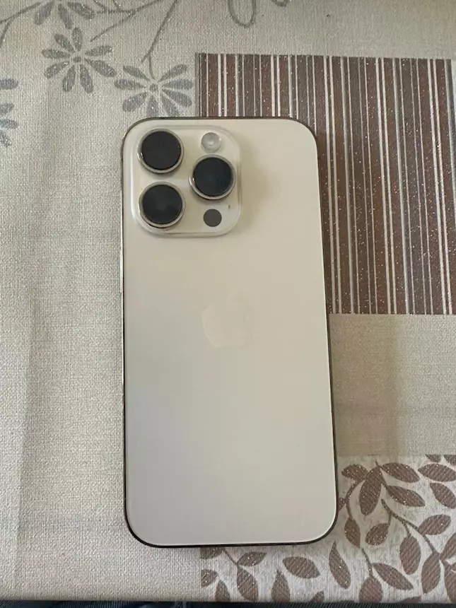 IPhone 14 Pro oro, ottimo stato