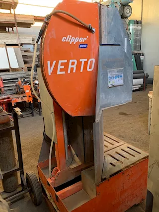 Segatrice per pietre e cemento clipper verto 900