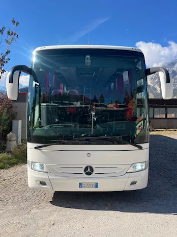 Mercedes Tourismo