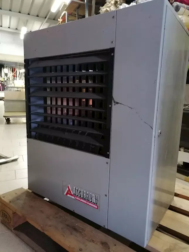 Generatore d’aria calda a Gas, modello Fohn, marca ACCORRONI, anno 2016
