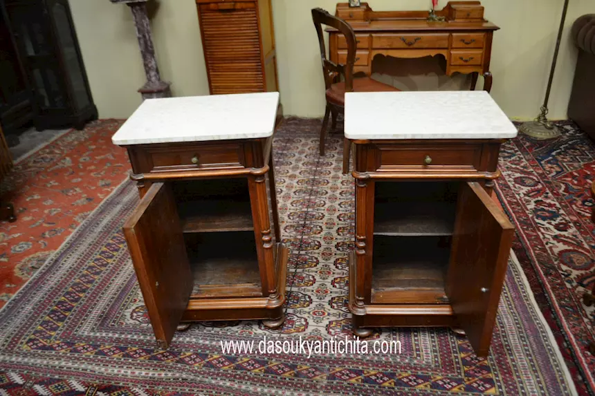 Antica coppia di comodini stile Luigi Filippo, in legno, in buone condizioni - Foto 5