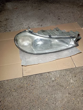 Fari per Mondeo '96 - 2000