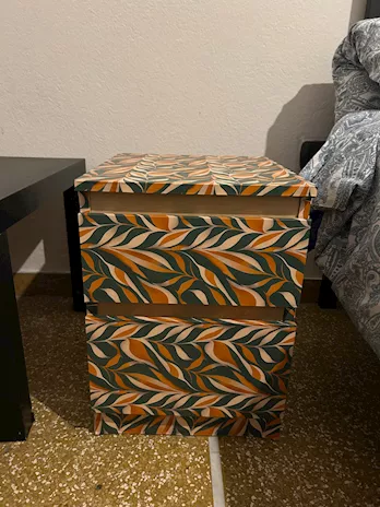 Coppia di comodini Ikea con due cassetti, colore originale, legno chiaro - Anteprima 1