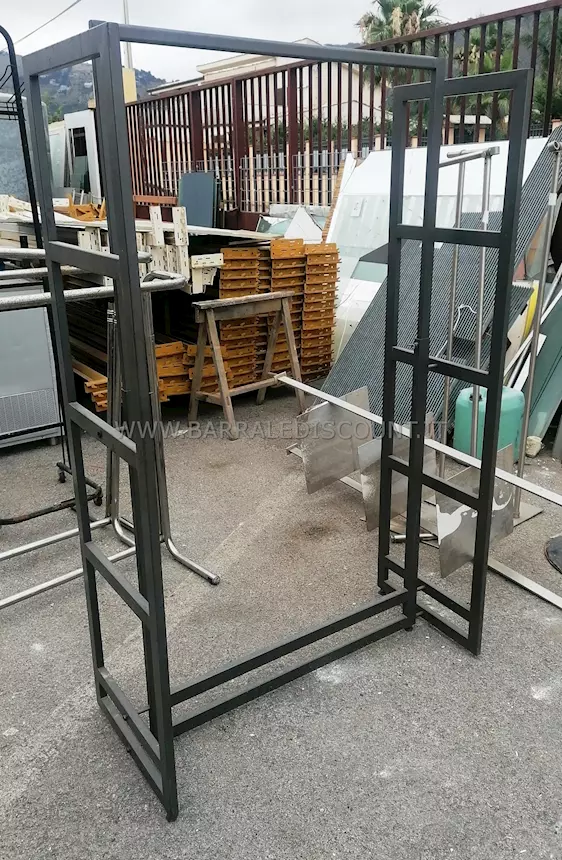 Stender CK grigio in ferro 45262, in buone condizioni
