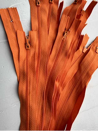 Stock cerniere zip colori vari - Pezzi 2.000 - Foto 2
