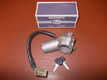 Blocchetto bloccasterzo/accensione Fiat 132