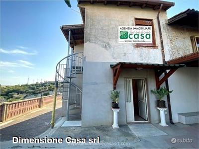 Villa caltanissetta su due livelli
