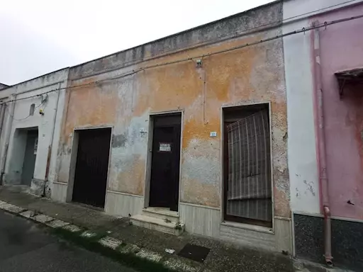Casa in San Donaci BR, alla Via Marconi n.22/24/26