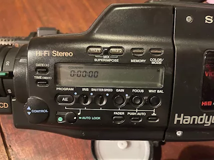 Video Camera Marca Sony Video Hi8 Handycam + Accessori - Foto 6