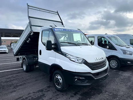 Iveco Daily 35C18 passo 3000, cilindrata 3000, 180 CV, casso, cassone ribaltabile - Anteprima 2